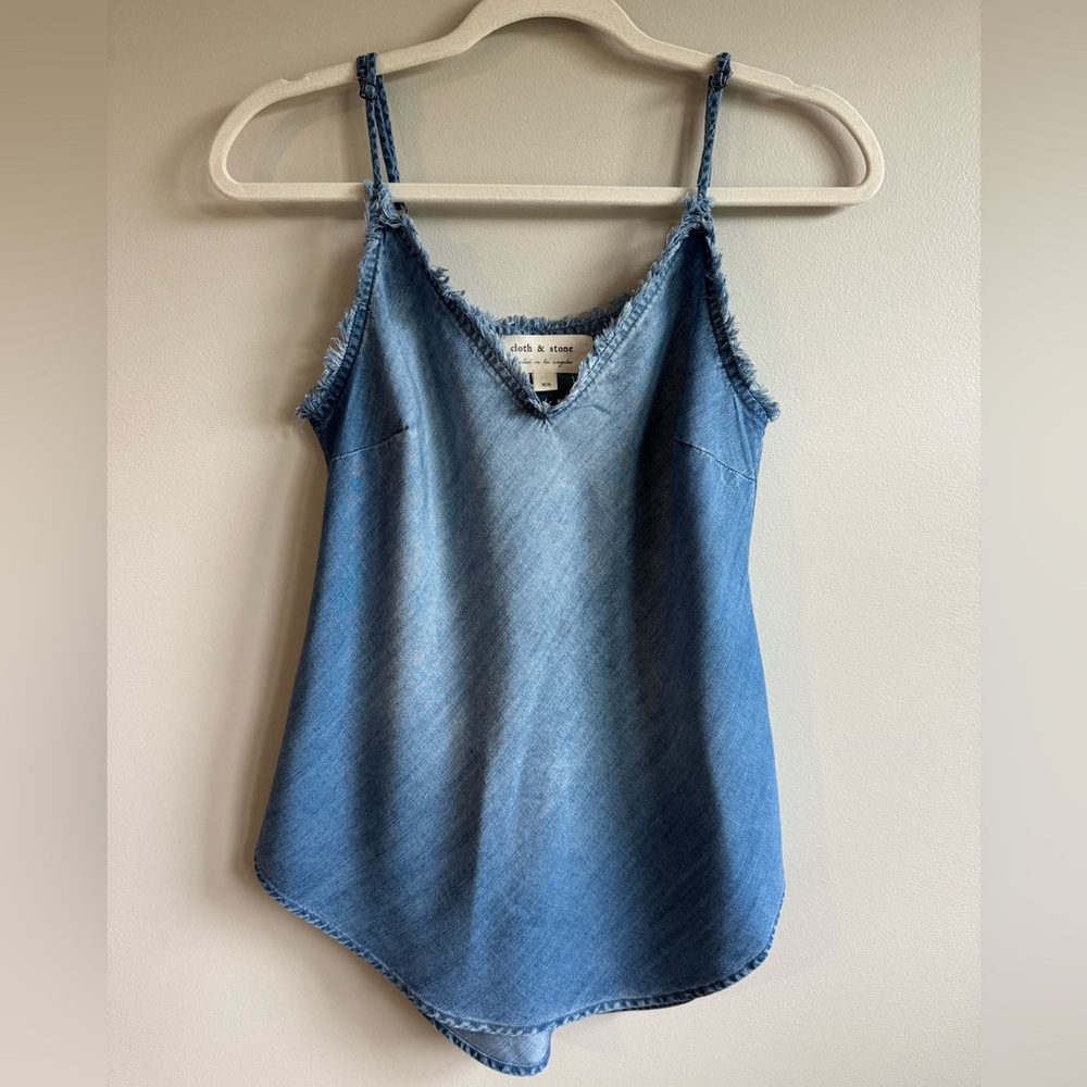 EVEREVE Cloth & Stone Blue Denim Sleeveless Tank